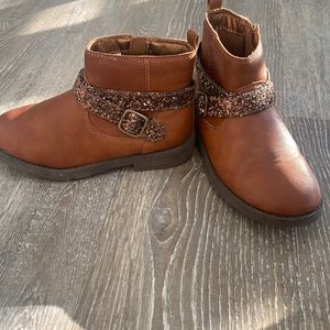 NWOT Carter’s Size 1 Boots